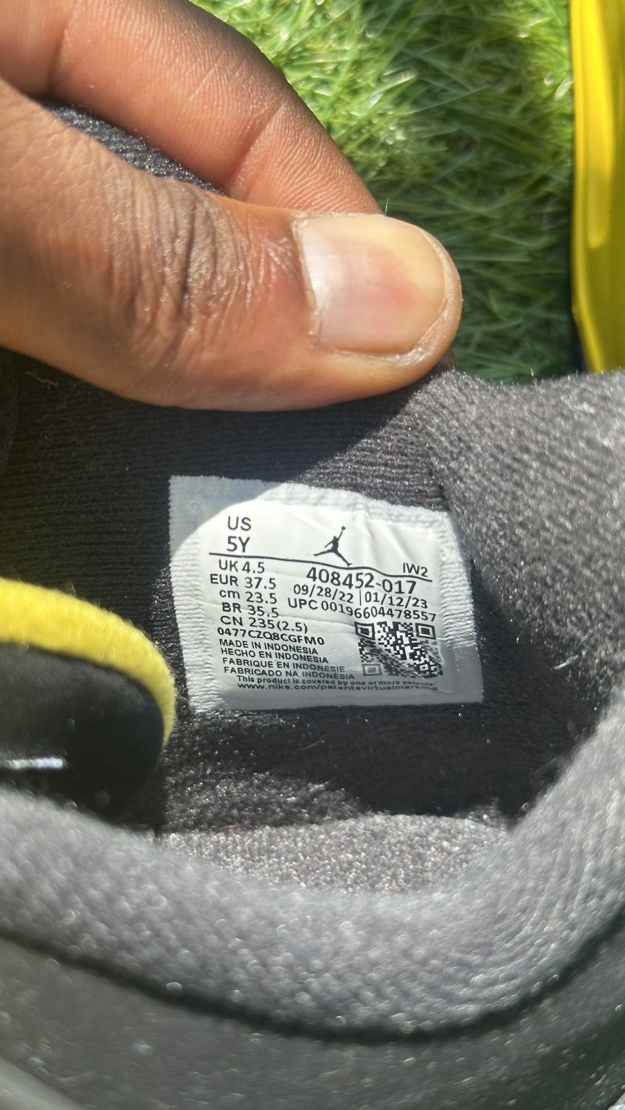 Jordan Brand Air Jordan 4 Retro GS ‘Thunder’ 2023 Size US 7 / IT 37 - 7 Thumbnail