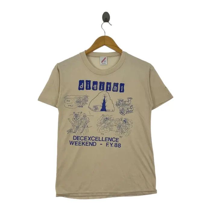 Vintage Vintage COMIC STRIP F.Y 88 Digital Decexcelence Tee Shirt Size US L / EU 52-54 / 3 - 1 Thumbnail