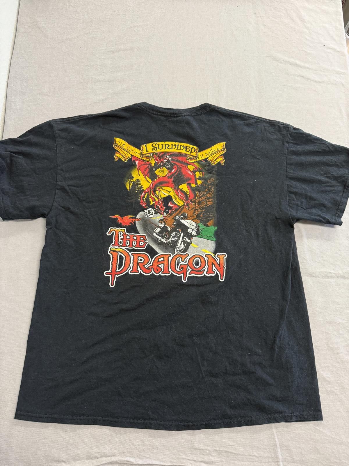 Gildan Biker Deal's Gap Motorcycle Resort I Survived the Dragon -XL Size US XL / EU 56 / 4 - 1 Thumbnail