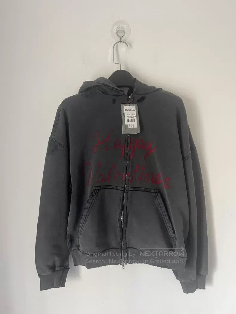 Balenciaga Balenciaga Qixi Limited Edition Graffiti Heart Hoodie Size US XXS / EU 40 - 1 Thumbnail