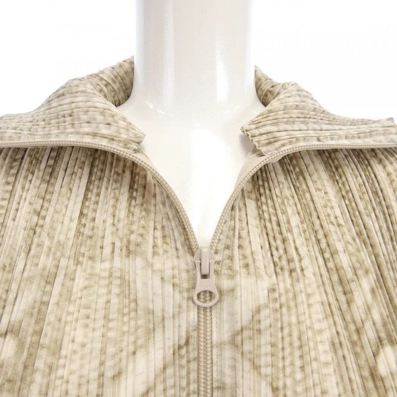 Issey Miyake Issey Miyake Beige twisted pleated vest Size L / US 10 / IT 46 - 3 Thumbnail