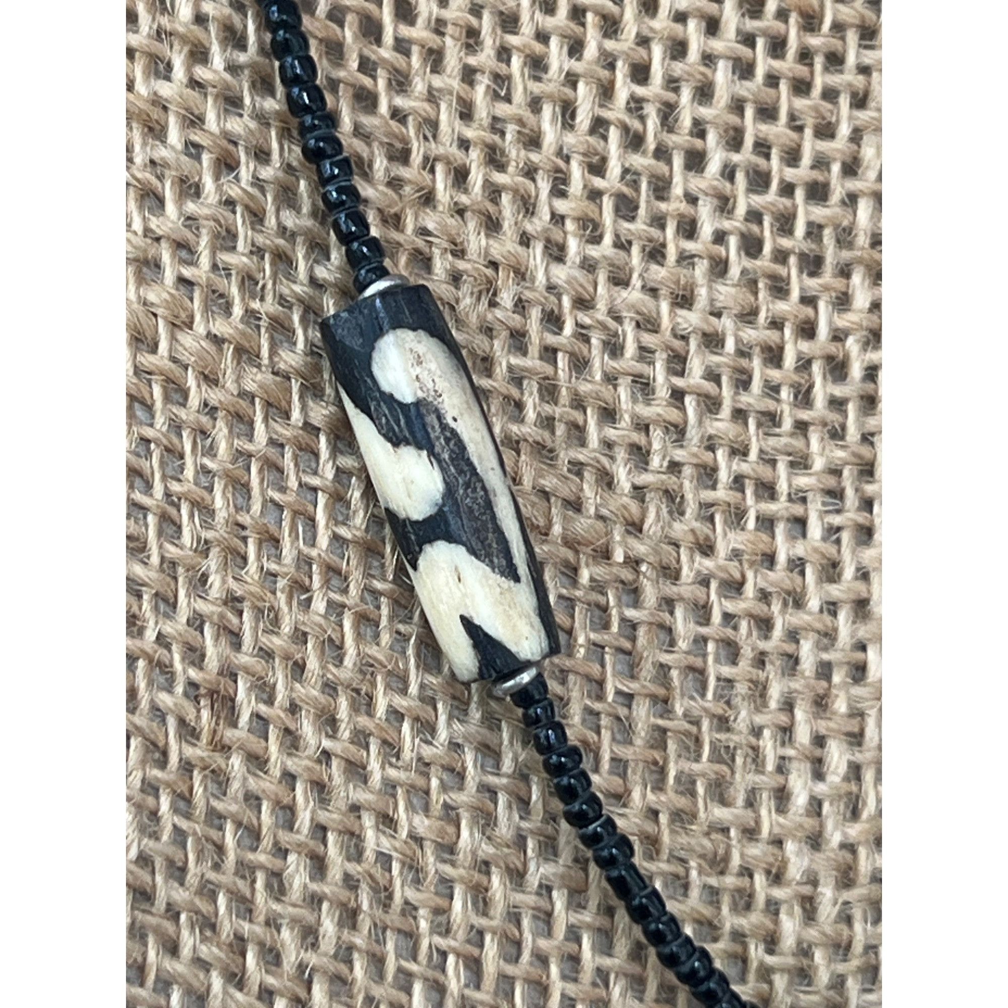 Other Vintage Black Seed Bead Necklace Carved Bone Pendant Screw B Size ONE SIZE - 3 Thumbnail