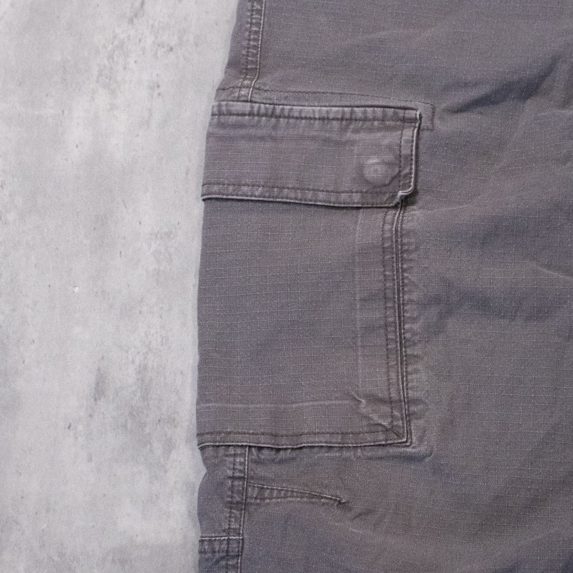 Mountain Equipment Company Y2K 2000's MEC Baggy Long Inseam Grey Shorts Size US 41 - 6 Thumbnail