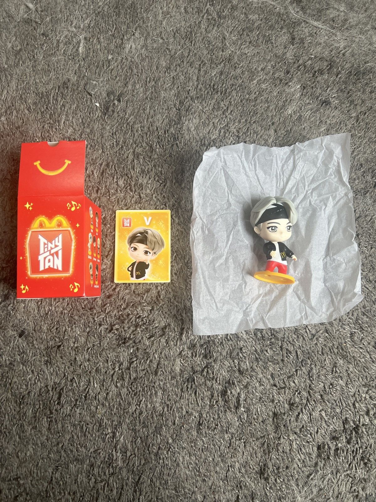 Hypebeast 2025 McDonald’s TinyTAN V Figure Size ONE SIZE - 1 Thumbnail