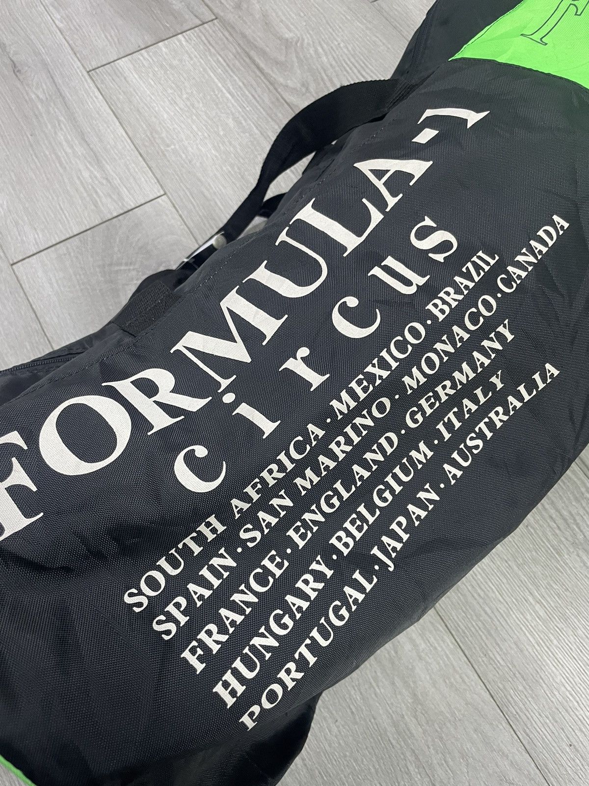 Formula 1 × Vintage Formula -1 Circus Size ONE SIZE - 6 Thumbnail