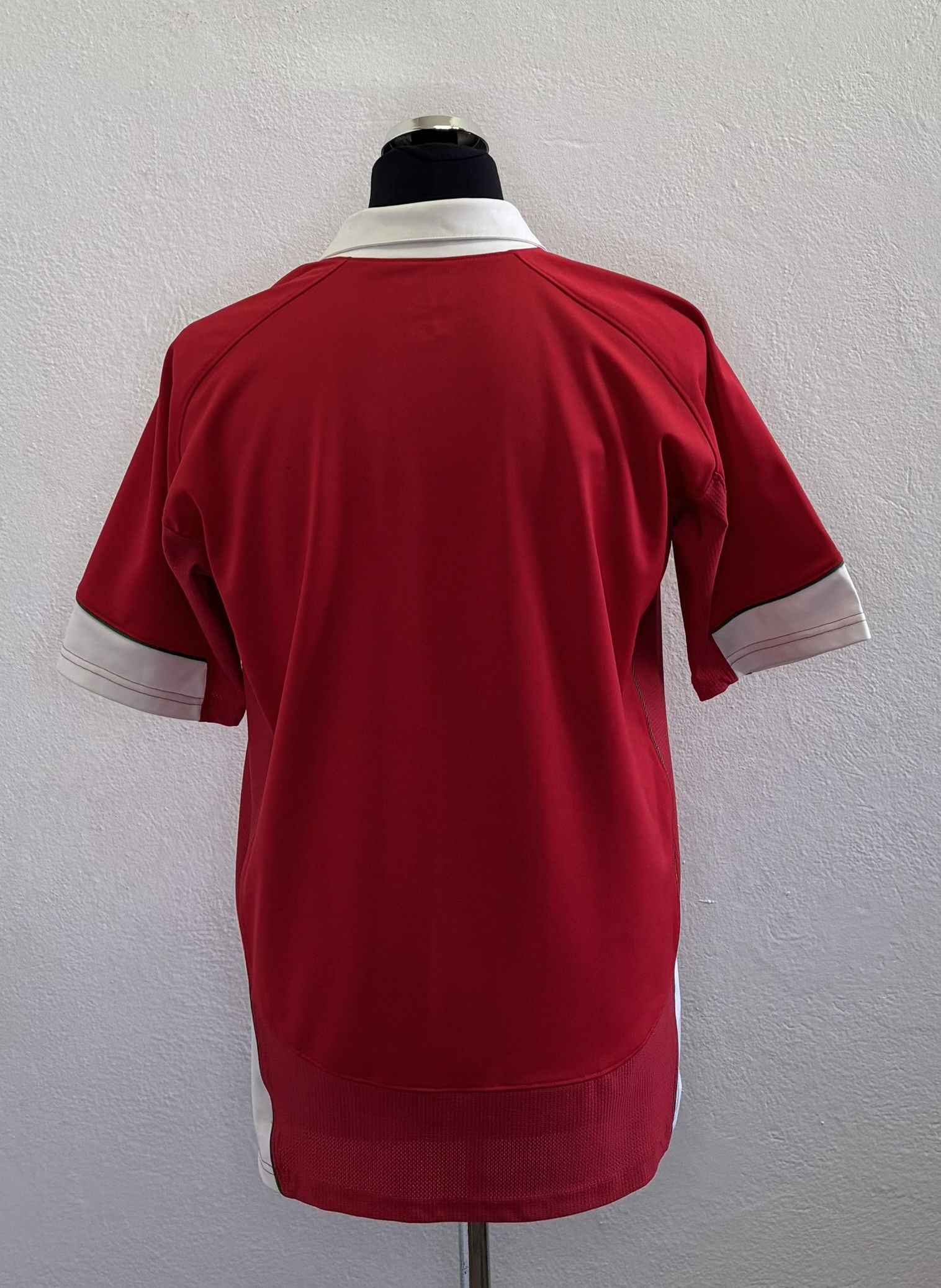 Under Armour Wales Rugby WRU 2008-2009 Under Armor jersey large Size US L / EU 52-54 / 3 - 2 Thumbnail