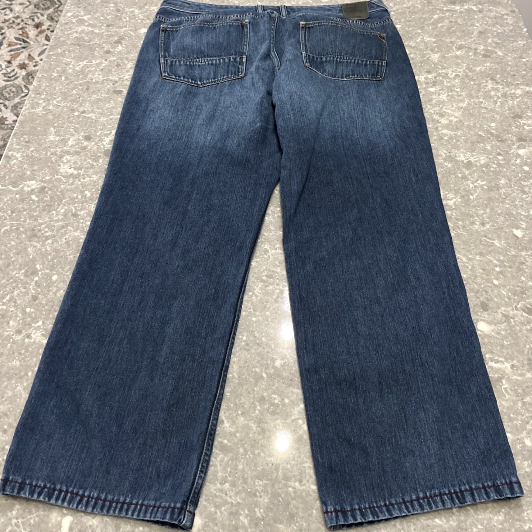 Tommy Bahama Tommy Bahama Jeans Men 38x29.5 Blue Denim Relaxed Straight Mid Rise 5-Pocket Button Closure N/A Size US 38 / EU 54 - 7 Thumbnail