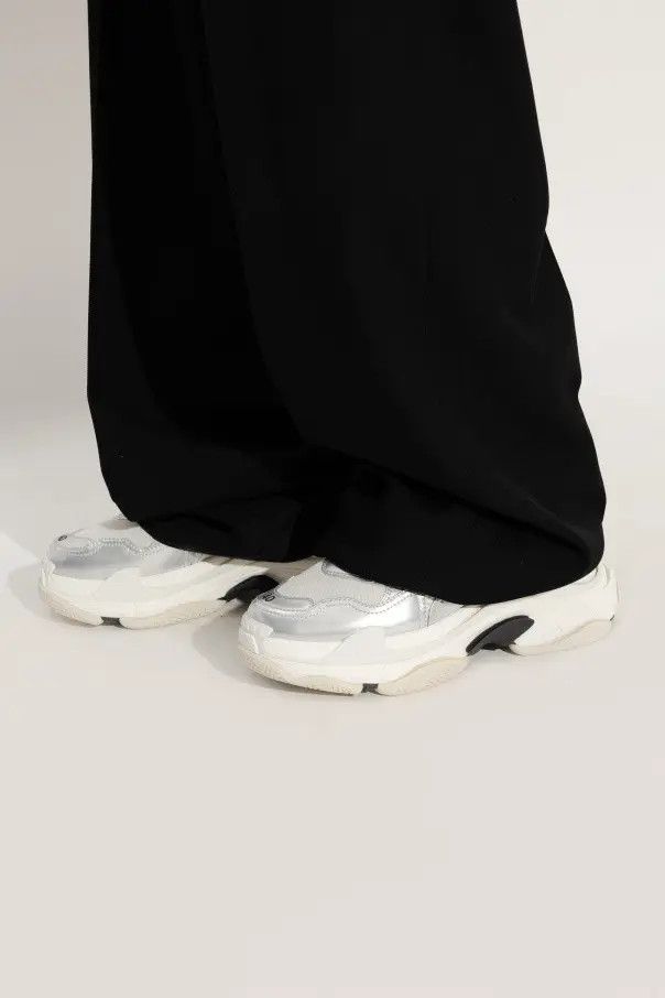 o1bcso1str1224 Triple S Sneakers in Silver/White