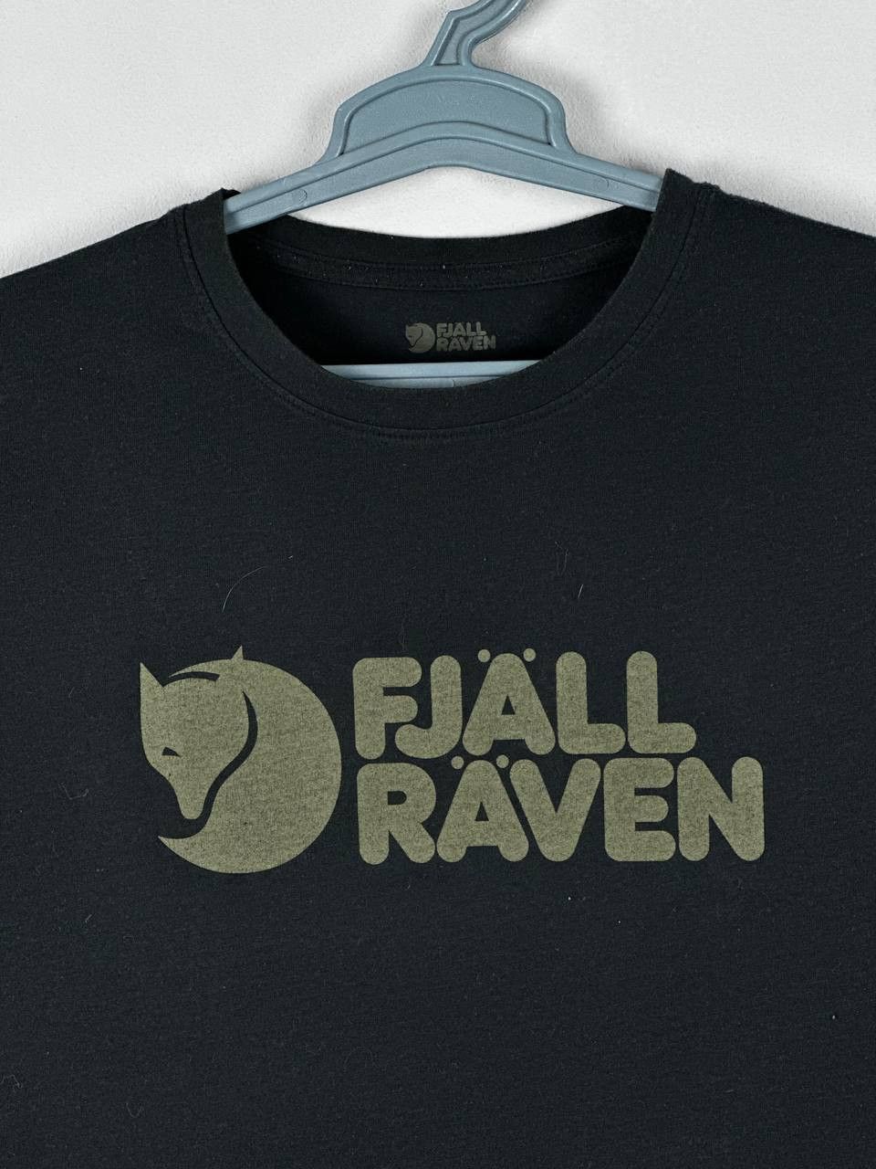 Fjallraven Fjallraven Outdoor Big Logo Balck T Shirt Size US S / EU 44-46 / 1 - 4 Thumbnail
