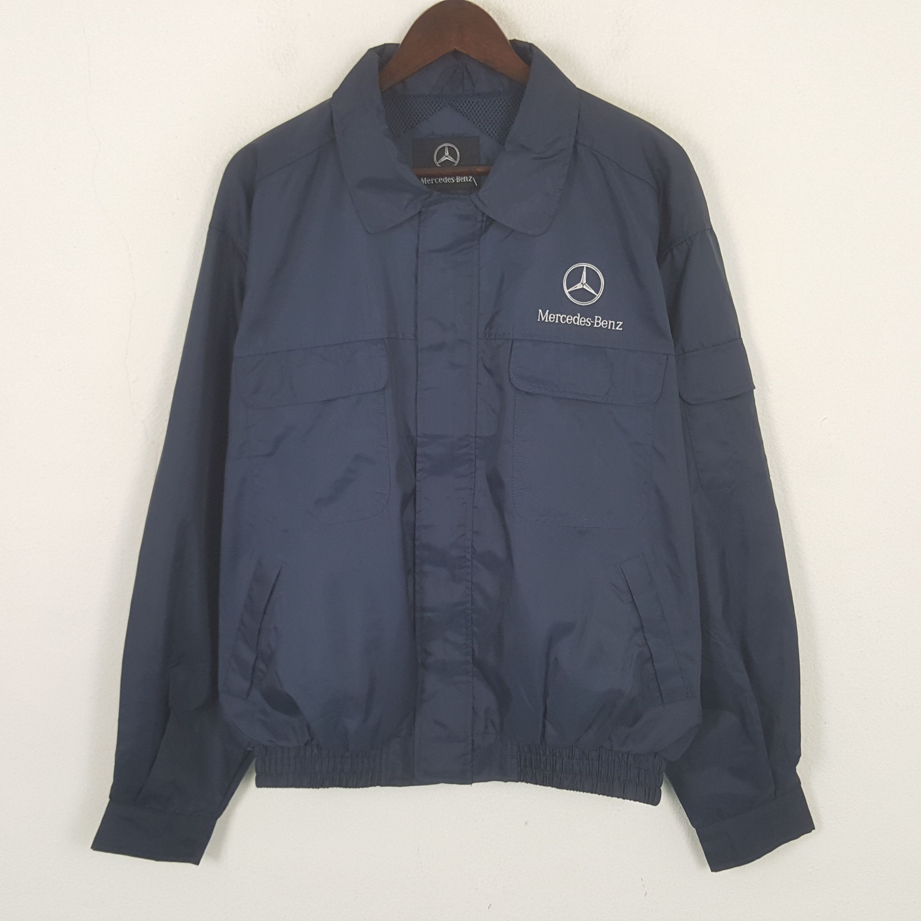 Mercedes-Benz Vintage Mercedes-Benz Windbreaker Sport Jacket Size US XL / EU 56 / 4 - 3 Thumbnail