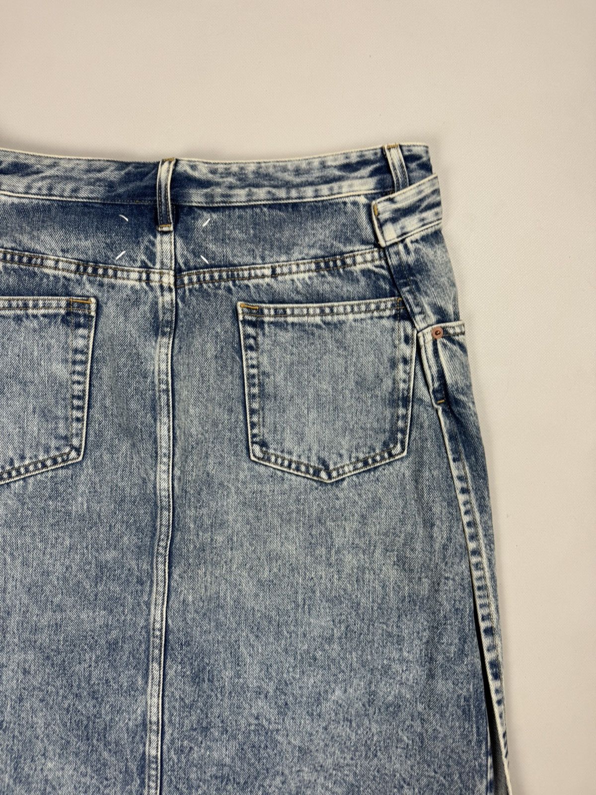 Maison Margiela BNWT! Maison Margiela Ladies Denim Pencil Wrap Midi Skirt Size 28" / US 6 / IT 42 - 25 Thumbnail