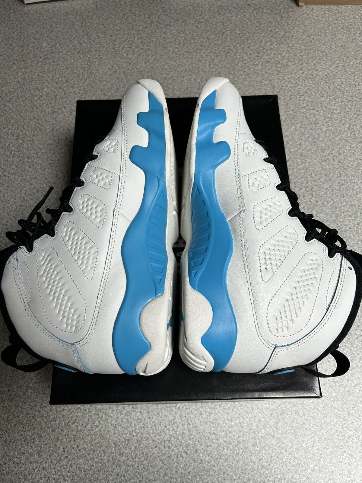 Jordan Brand Air Jordan 9 Powder Blue Size US 9.5 / EU 42-43 - 3 Thumbnail
