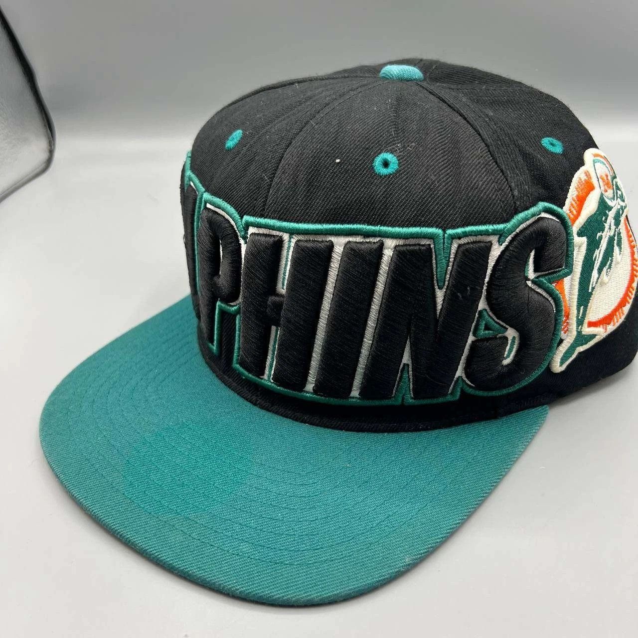 Mitchell & Ness Miami Dolphins Hat Men NFL Vintage Snap Back Cap Size ONE SIZE - 1 Thumbnail