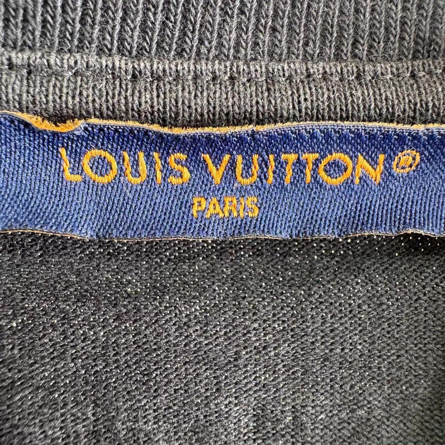 Louis Vuitton LV Pharrell Beaded Logo Black S/S T M Italy Size US M / EU 48-50 / 2 - 6 Thumbnail