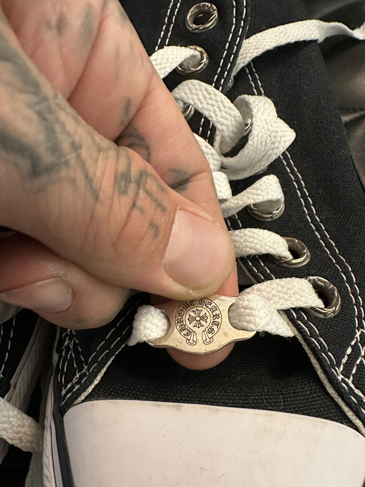 Chrome Hearts Chrome Hearts x Converse CROSS PATCH low top sneakers 9-10.5 Size US 9 / EU 42 - 2 Thumbnail