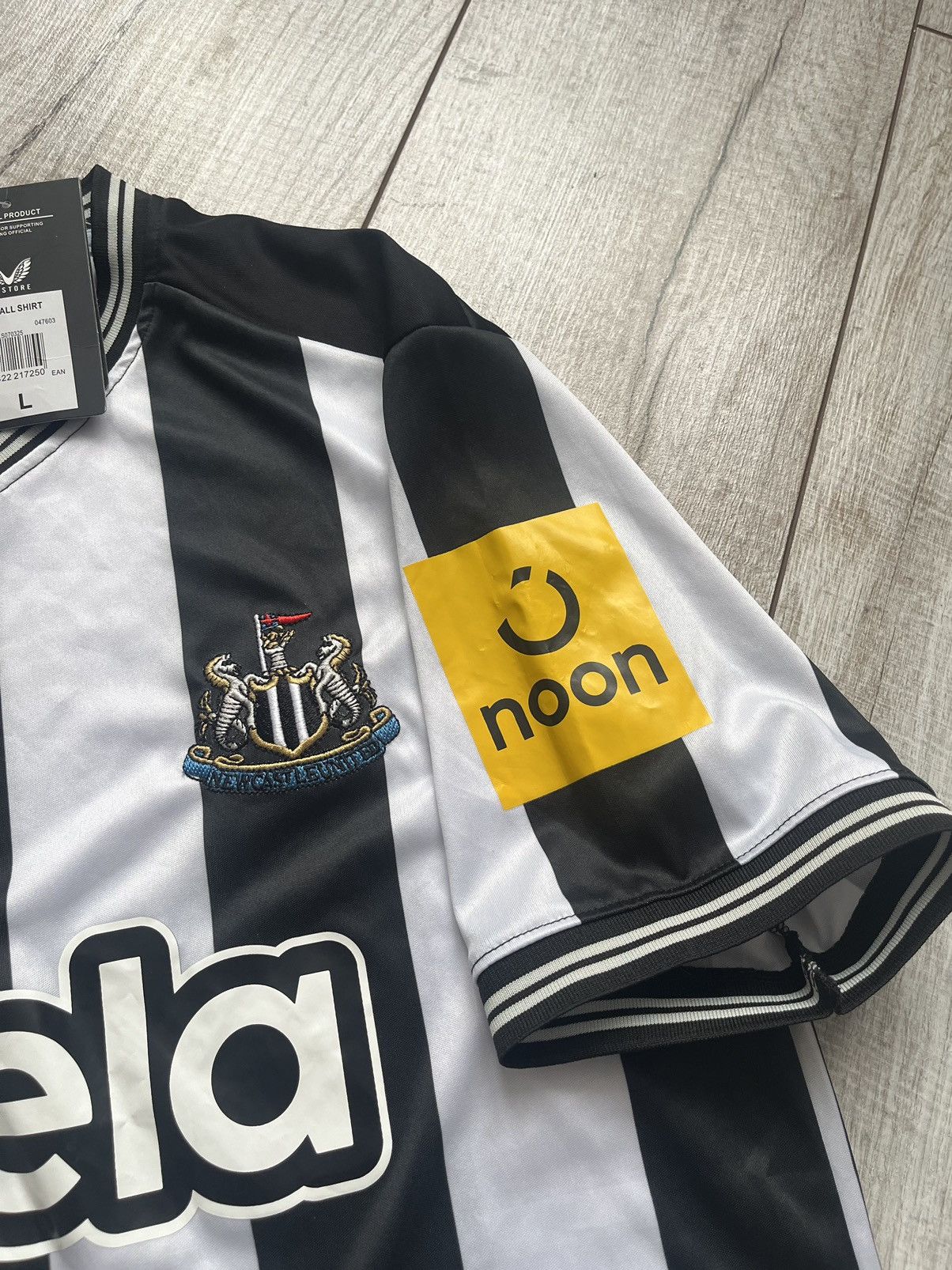 Castore New Jersey Castore Fc Newcastle United 2023/2024 Size US L / EU 52-54 / 3 - 9 Thumbnail