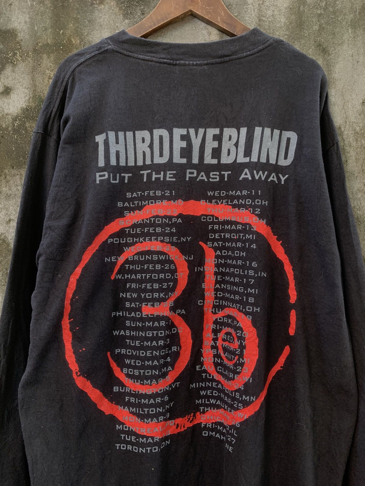 Vintage Vintage 90s Rock Third Eye Blind “Put The Past Away” Tour Size US L / EU 52-54 / 3 - 5 Thumbnail