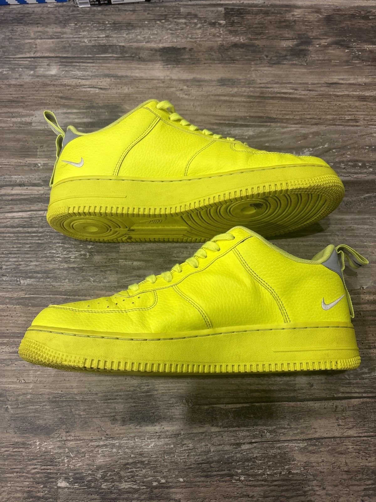 Nike Nike Air Force 1 Utility Volt 2 - Size 11 Size US 11 / EU 44 - 6 Thumbnail