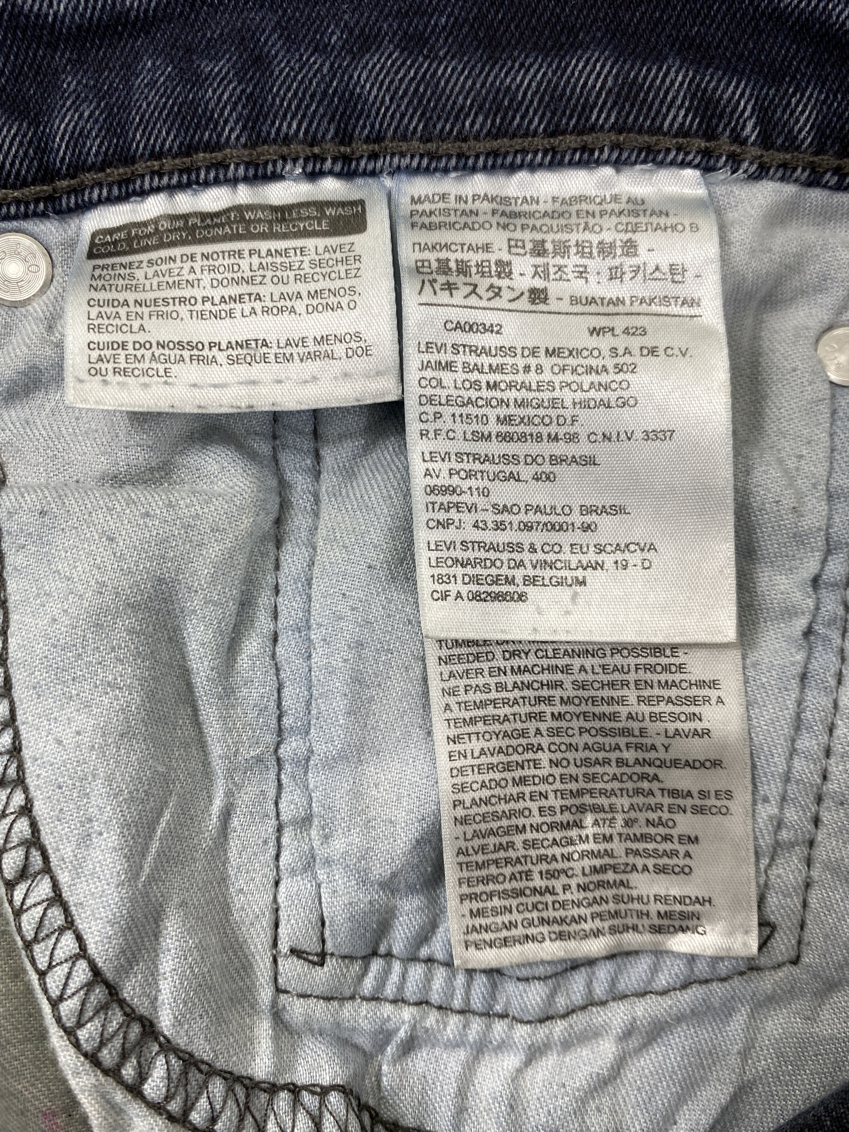 Levi's Dark Blue Vintage Levi's 511 Jeans 33x32 Denim -JN2134 Size US 33 - 9 Thumbnail