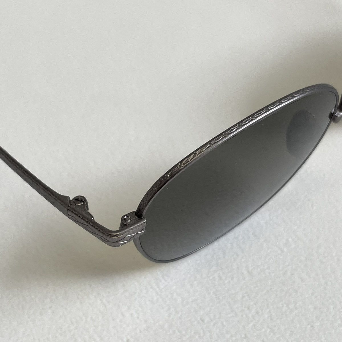 Cutler and Gross Gunmetal Silver Round Lens Sunglasses Size ONE SIZE - 6 Thumbnail