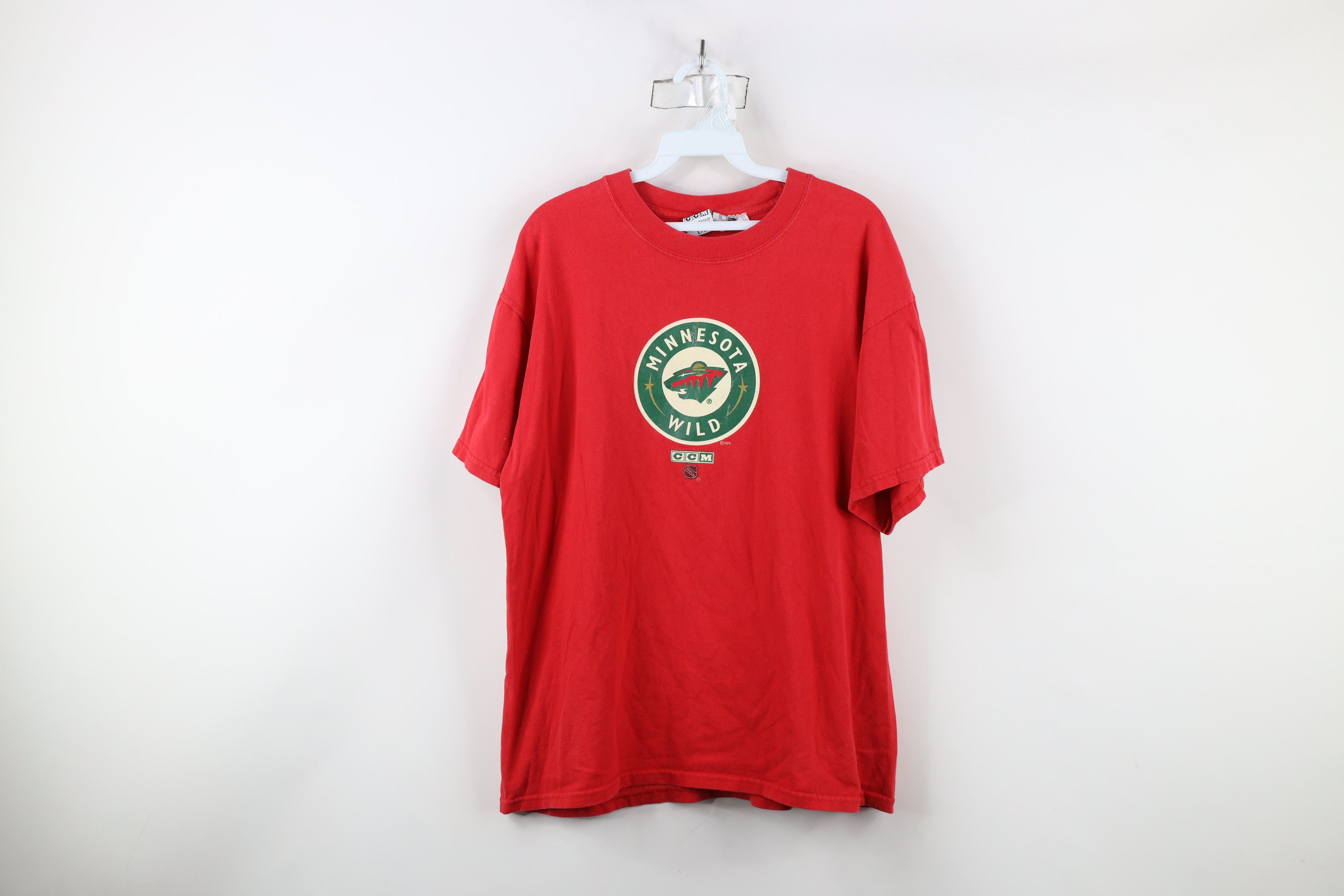 Ccm × Vintage Vintage CCM Hockey Distressed Minnesota Hockey T-Shirt Red Size US L / EU 52-54 / 3 - 1 Thumbnail