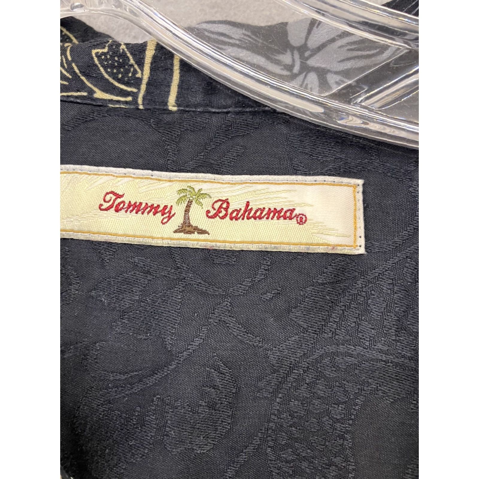 Tommy Bahama Tommy Bahama Hawaiian Shirt Mens L Fish Palm Trees Size US L / EU 52-54 / 3 - 2 Thumbnail