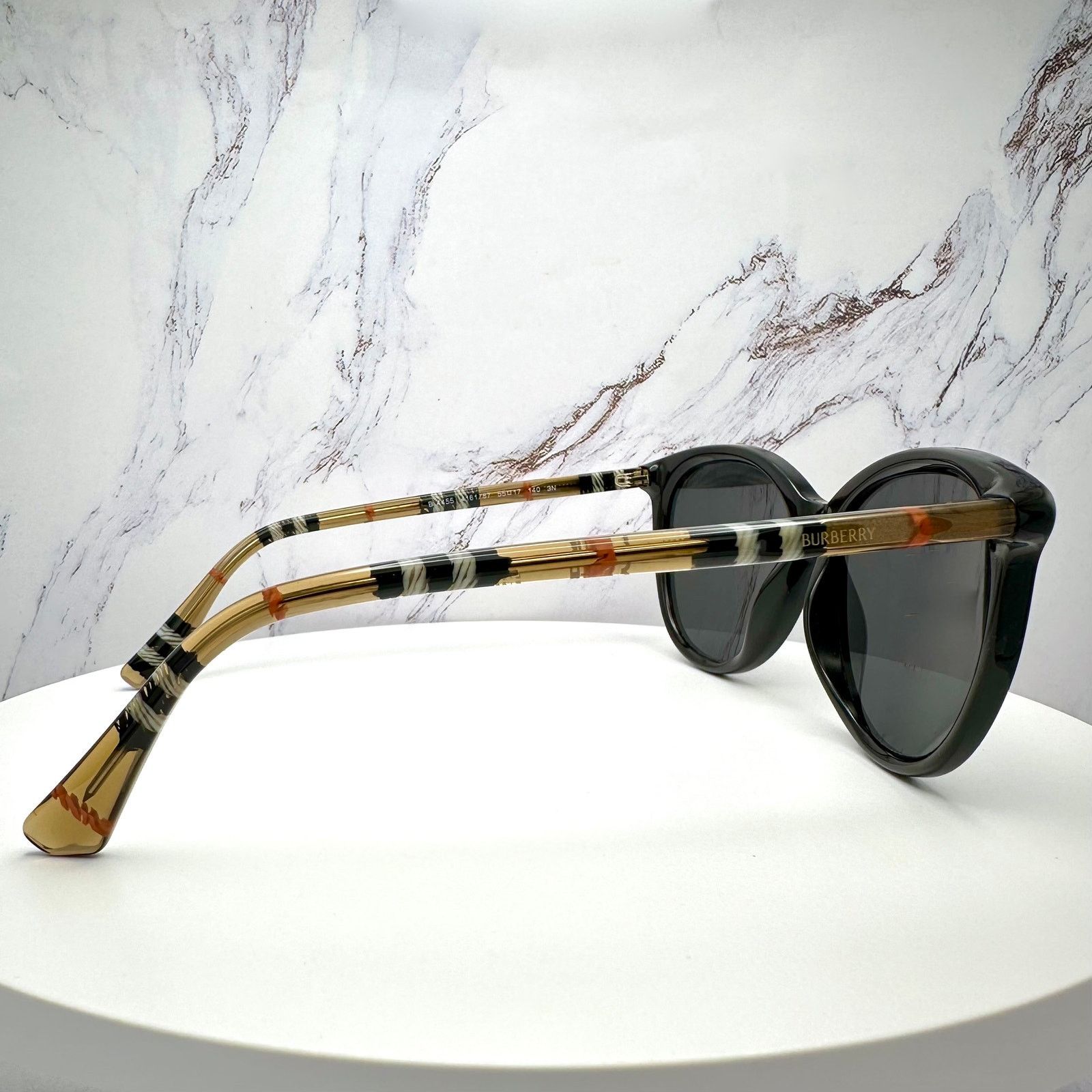New Burberry Sunglasses Black Round Pantos Frame Checkered