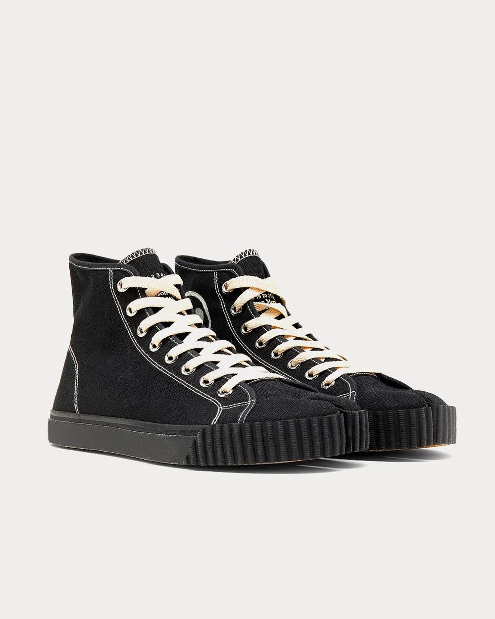 Maison Margiela o1w1db10525 Tabi Hi-Top Sneakers in Black Size US 9 / EU 42 - 2 Thumbnail