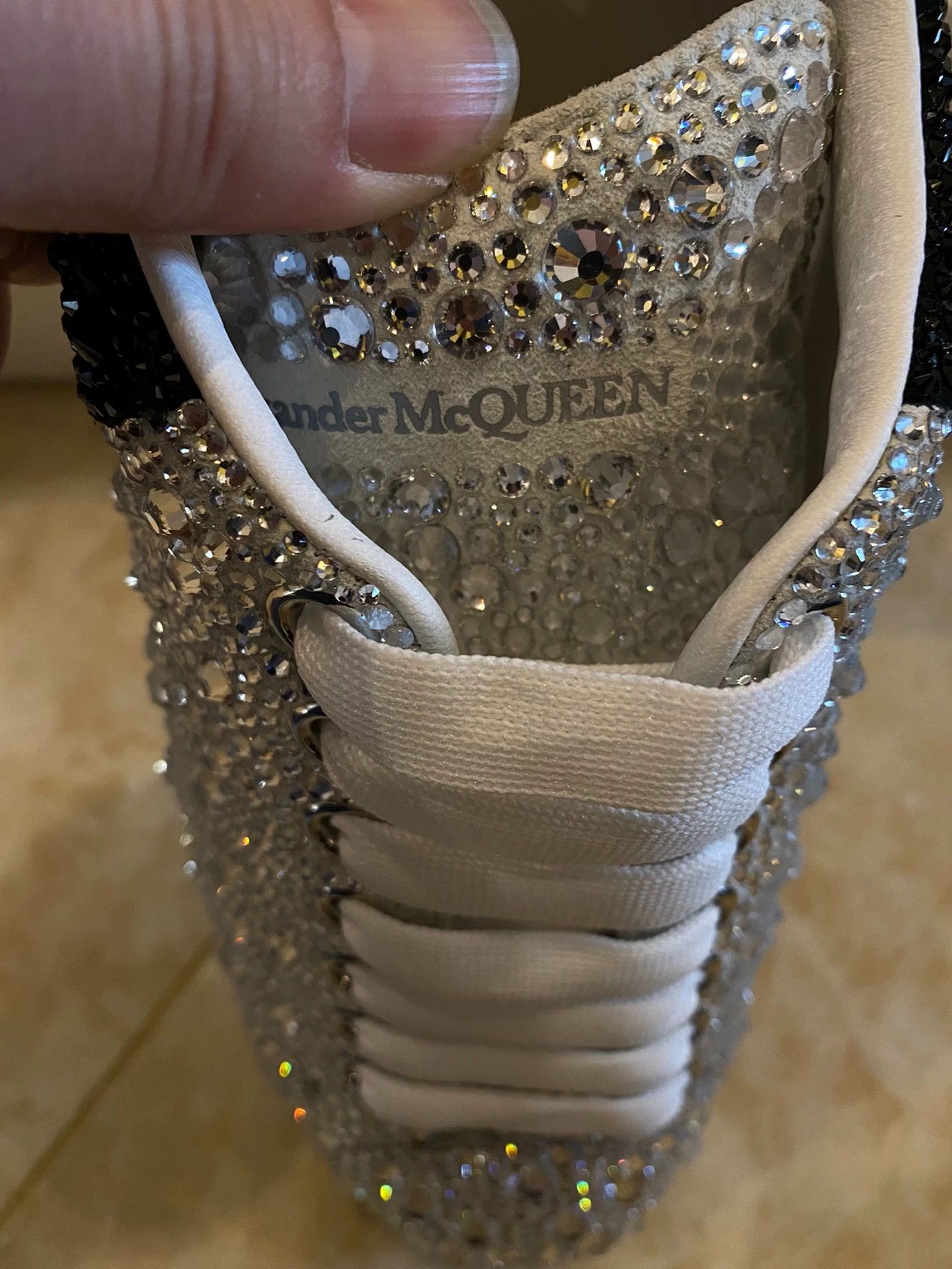 Alexander McQueen Alexander McQueen Crystal Allover Sneaker 41/42 Size US 8 / EU 41 - 7 Thumbnail