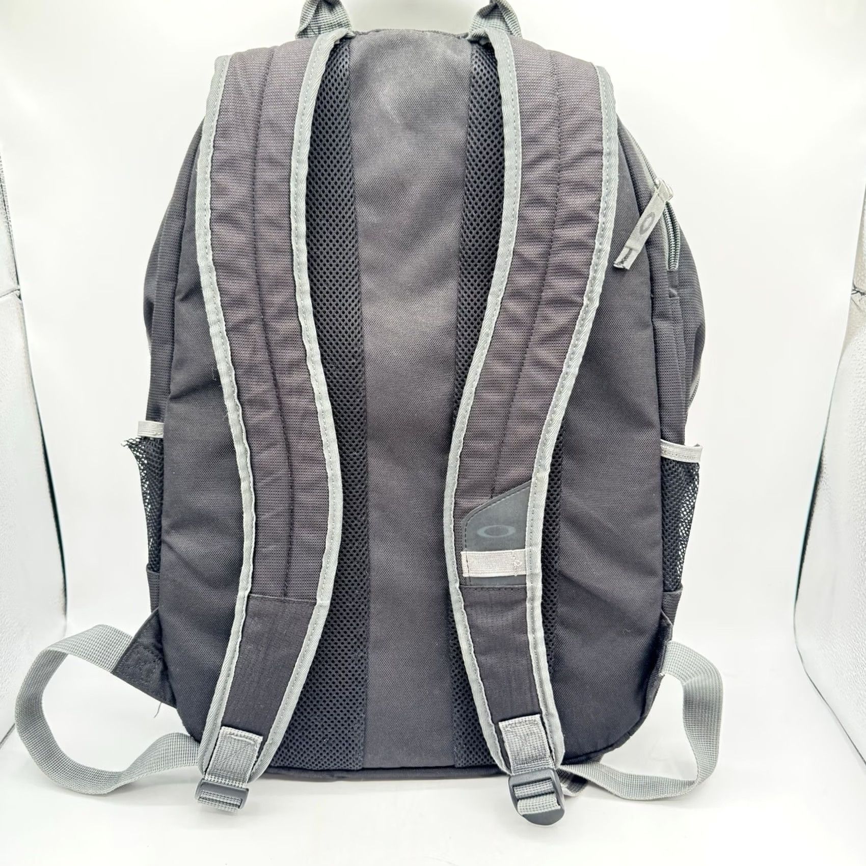 Oakley Oakley Backpack SI 5-Speed Medium Black Nylon Polyester 90s Organizer Laptop Sleeve Unisex Adults Size ONE SIZE - 5 Thumbnail