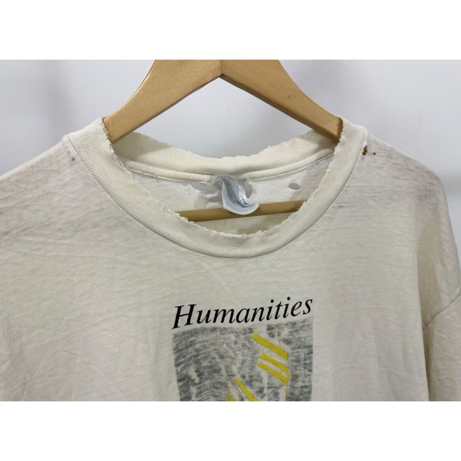 Hanes VINTAGE Euripides Mysteries of Thought Thrashed Worn Cotton T-Shirt XL Mens White Size US XL / EU 56 / 4 - 7 Thumbnail
