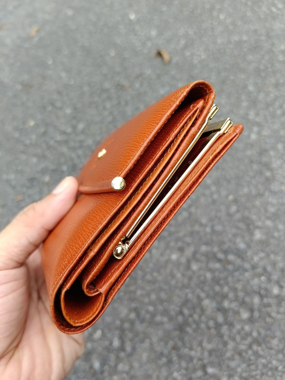 Leather × Valentino OG🔥GRAIL VALENTINO GARAVANI WALLET Size ONE SIZE - 3 Thumbnail