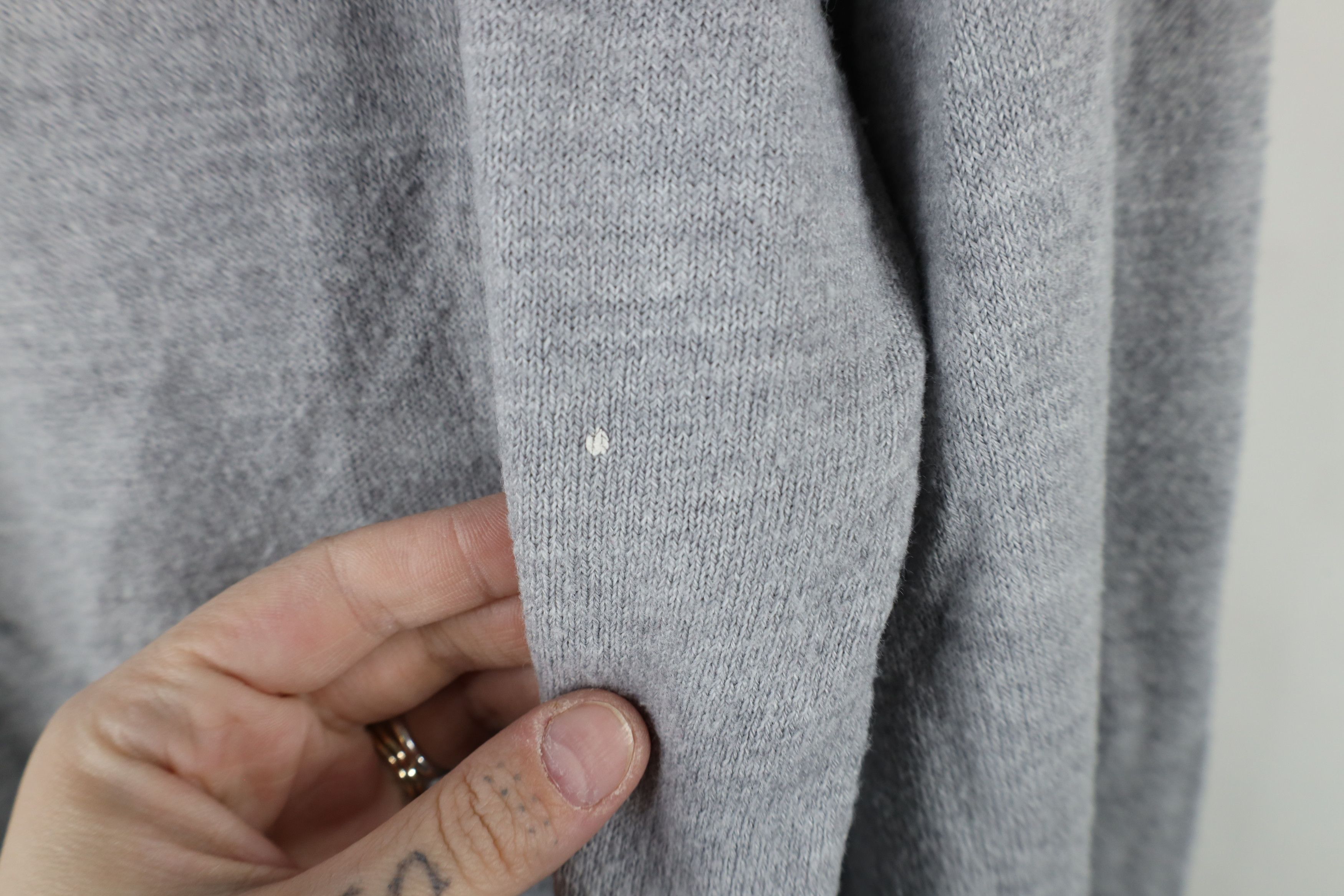 Vintage Vintage 80s Christian Dior Spell Out Knit Sweater Gray USA Size US M / EU 48-50 / 2 - 10 Thumbnail