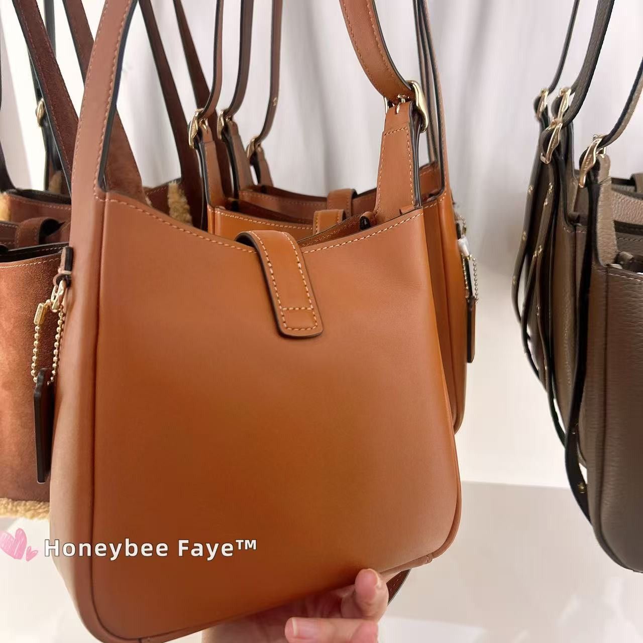 Coach Hadley Mini Crossbody Bag CBM63 Size ONE SIZE - 4 Thumbnail