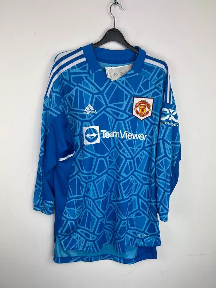 Adidas Manchester United 2022/23 Away Goalkeeper FOOTBALL Kit Size US XXL / EU 58 / 5 - 18 Thumbnail