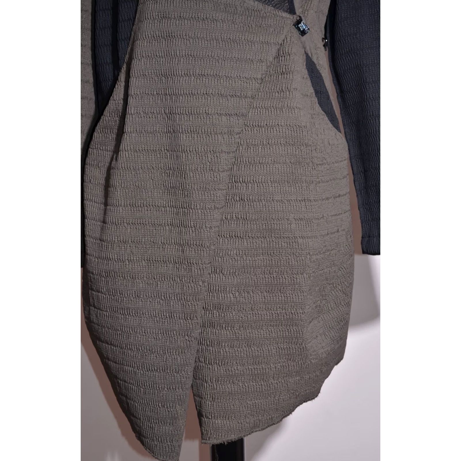 Vintage ABSOLUT by Zebra Jacket Women Regular XS? 1? Black Brown Coat / Overcoat Polyester Mid-Length - Ladies Casual Travel - 1 Adjusted Size XS / US 0-2 / IT 36-38 - 3 Thumbnail