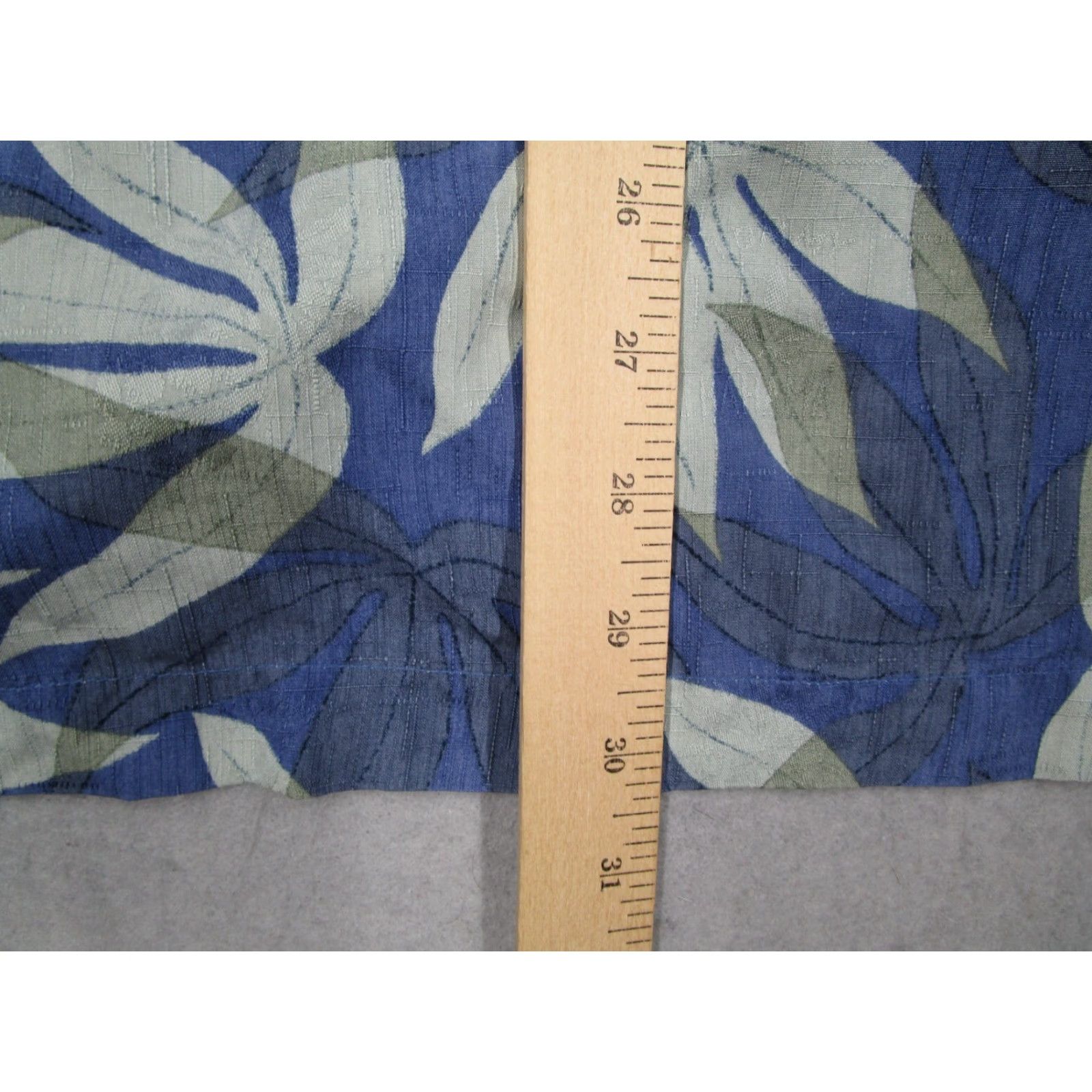 Tommy Bahama VINTAGE Tommy Bahama Shirt Mens XL Blue Silk Short Sleeve Hawaiian Floral Casual Packing Cold Weather Size US XL / EU 56 / 4 - 7 Thumbnail
