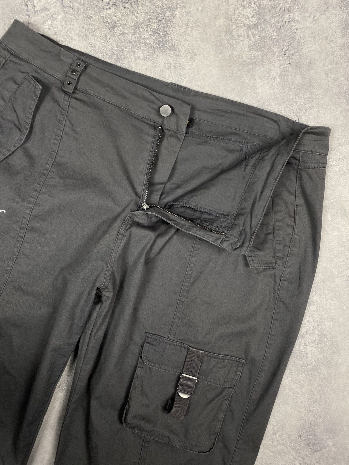 Ed Hardy Ed Hardy Urban Outfitters Y2K Style Grey Cargo Multi Pocket Size US 32 / EU 48 - 15 Thumbnail