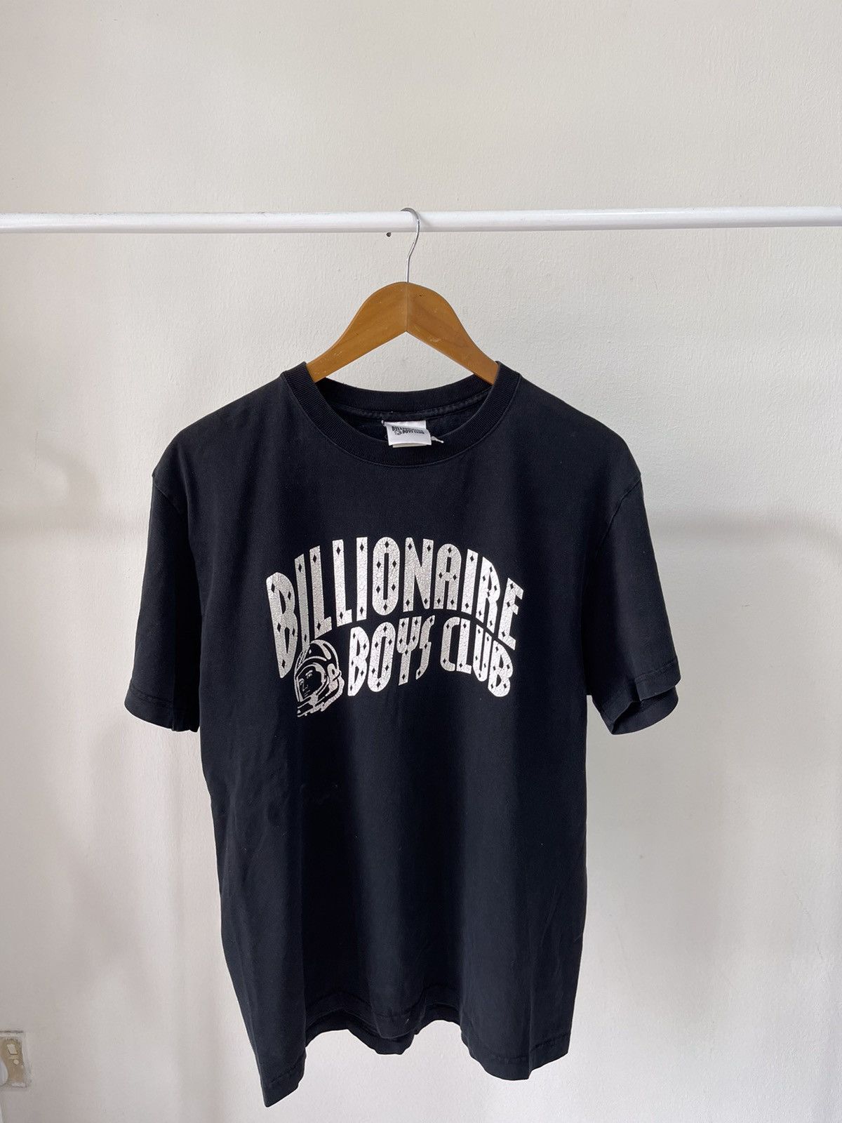Billionaire Boys Club Billionaire Boys Club x Aklo ‘The arrival’ Tee A2 Size US M / EU 48-50 / 2 - 1 Thumbnail