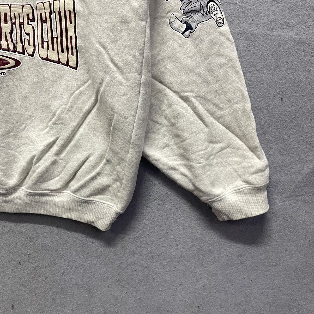 Vintage 90s Captain Santa Sports Club Crewneck (Japan) Size US M / EU 48-50 / 2 - 4 Thumbnail