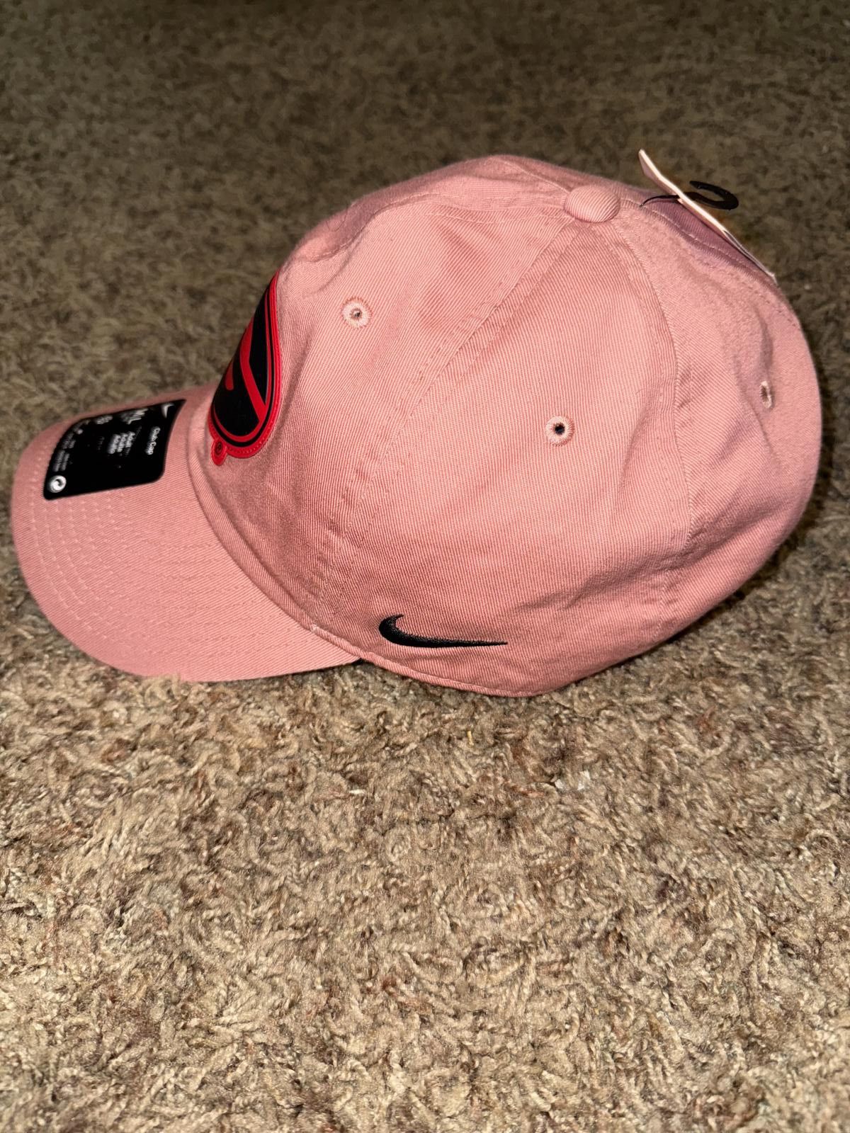 Nike Nike Men’s Georgia Bulldogs 2024 Sideline Flex Hat Sample Size ONE SIZE - 3 Thumbnail