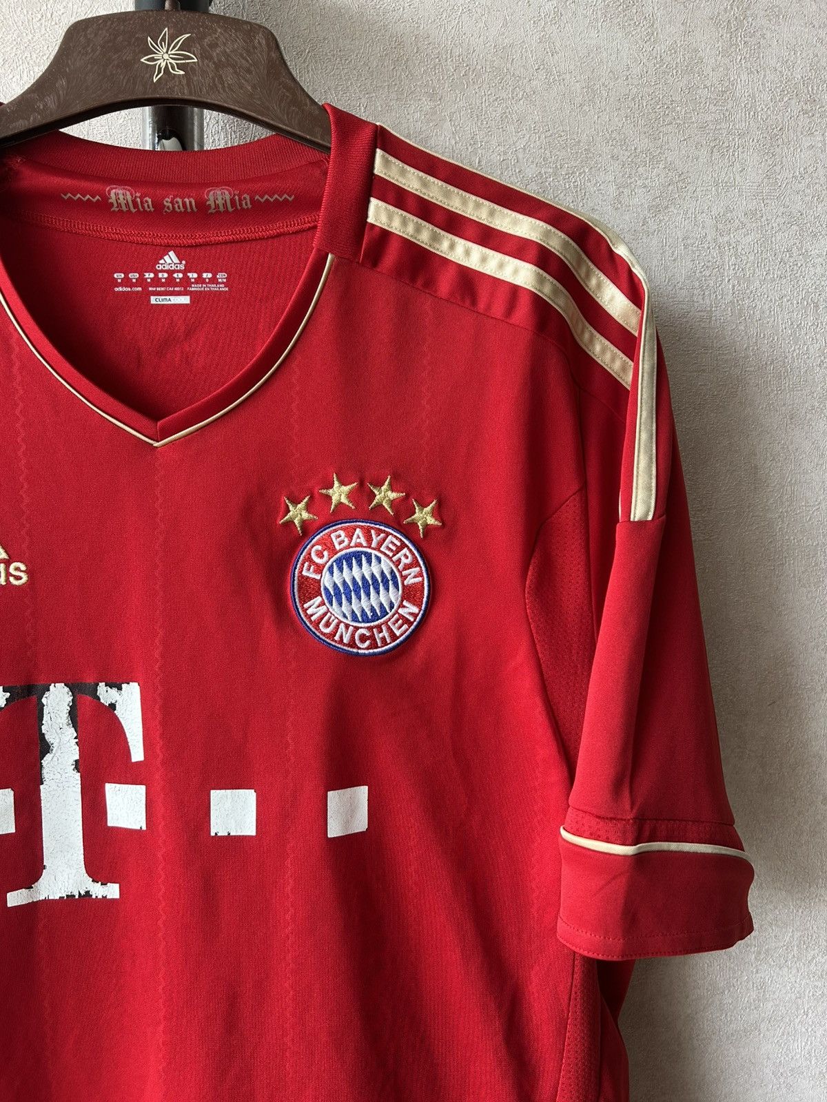 Adidas 2011/12 Adidas Bayern Munich #33 Gomez Home Soccer Jersey Size US M / EU 48-50 / 2 - 3 Thumbnail