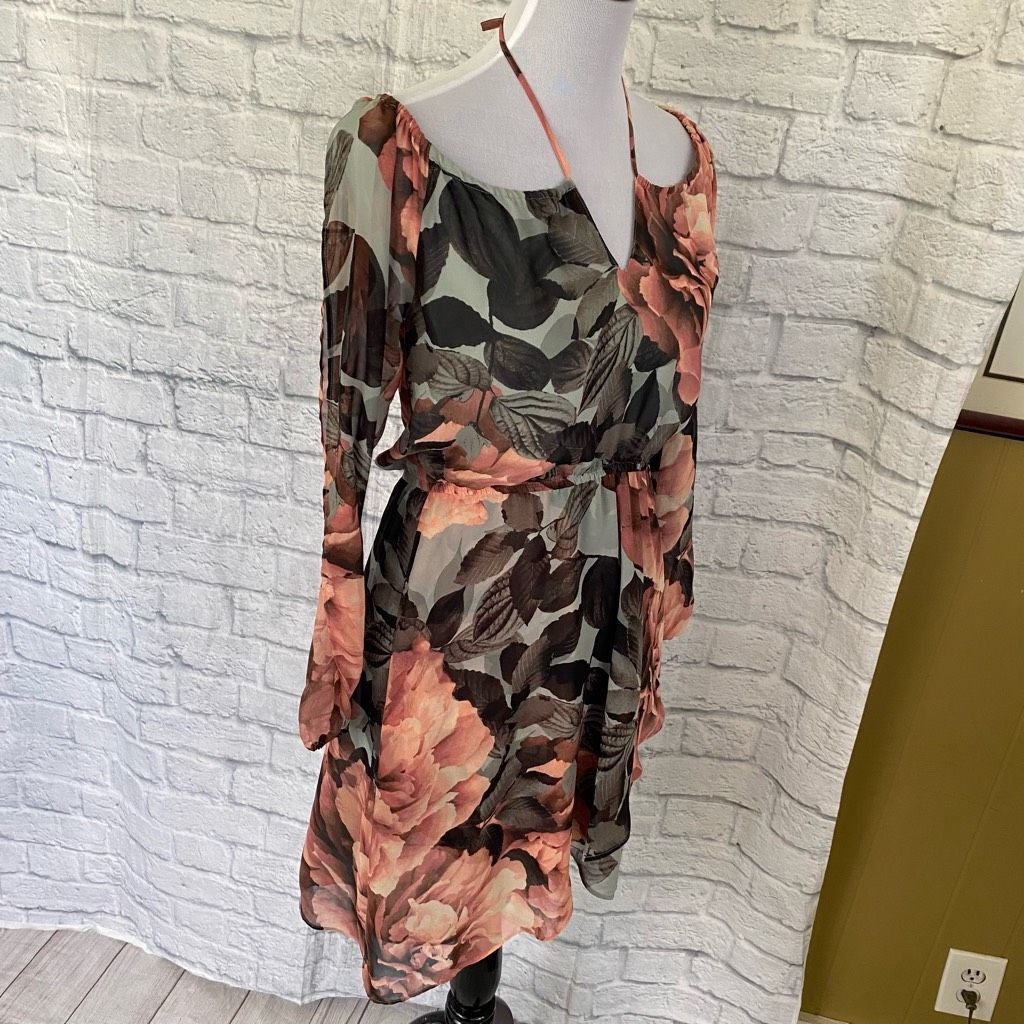 Jennifer Lopez Jennifer Lopez women XS scoopneck cold shoulder floral print Size XS / US 0-2 / IT 36-38 - 3 Thumbnail