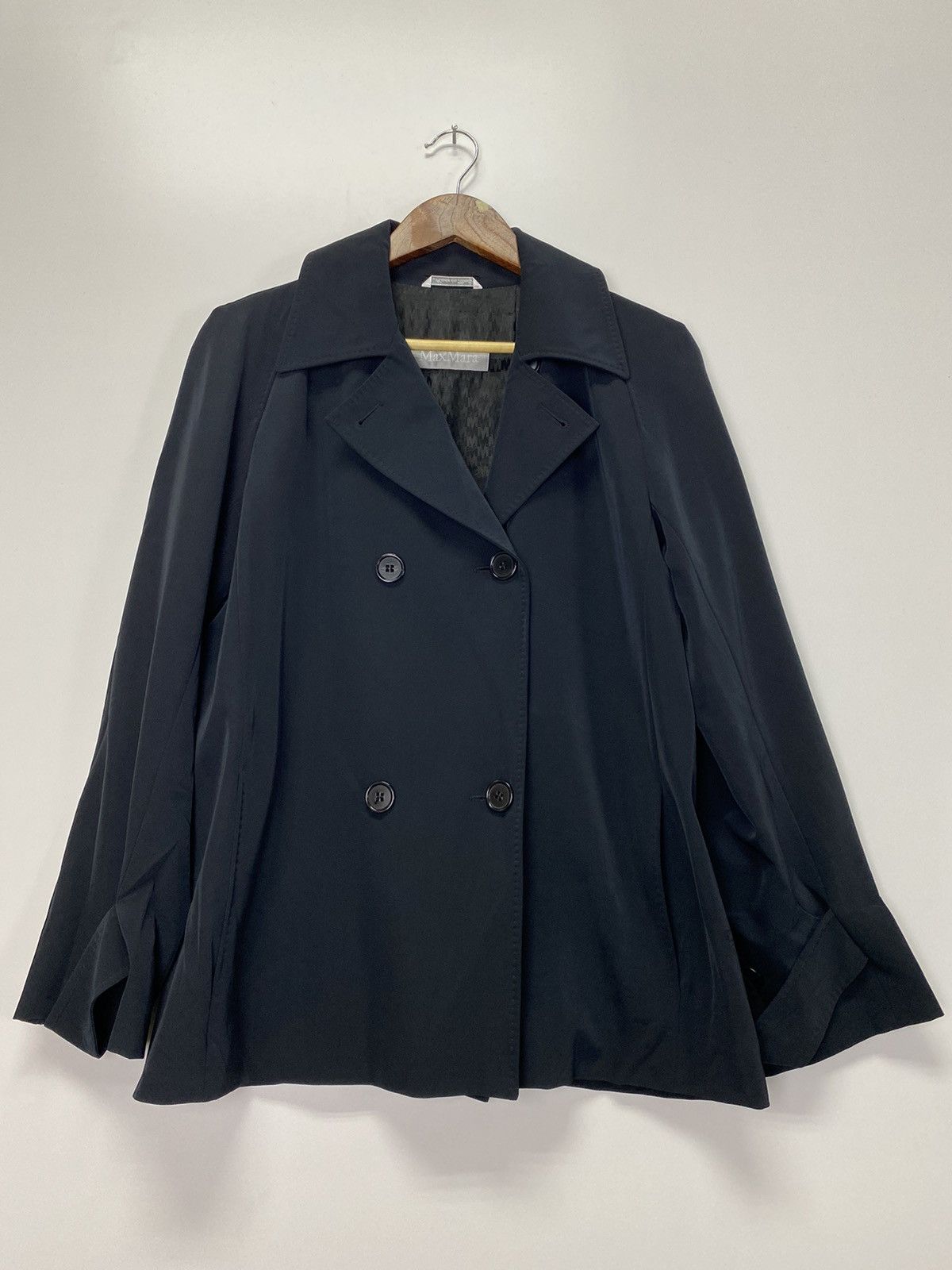 Designer Max Mara Black Jacket Size US M / EU 48-50 / 2 - 1 Thumbnail