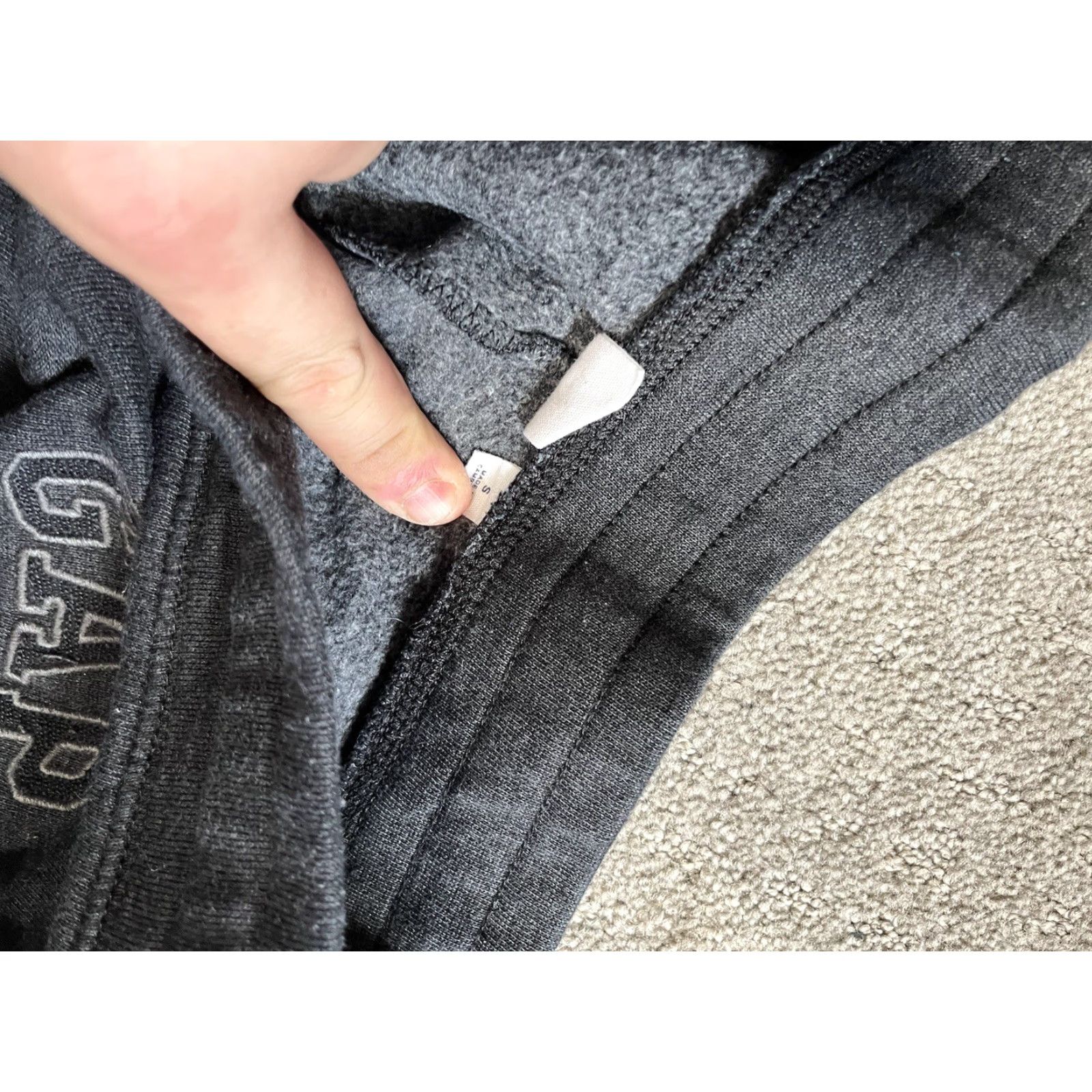 Gap Gap Men Sweatpants Size Small W/ Logo Solid Dark Gray Jogger Activewear PANTS Mens S Gray Logo Size US 29 - 6 Thumbnail