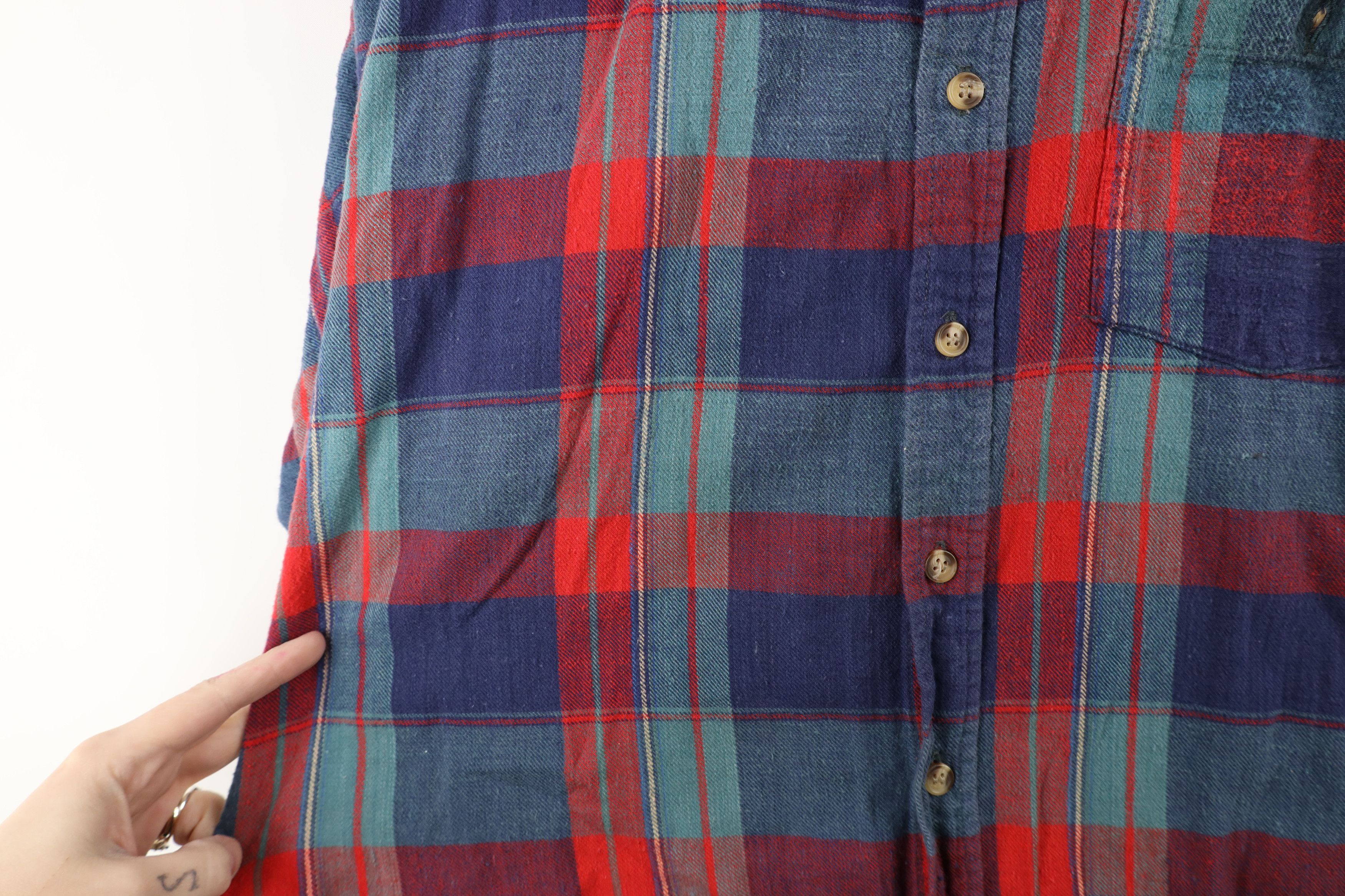Vintage Vintage 70s Streetwear Faded Plaid Flannel Button Shirt Size US L / EU 52-54 / 3 - 6 Thumbnail