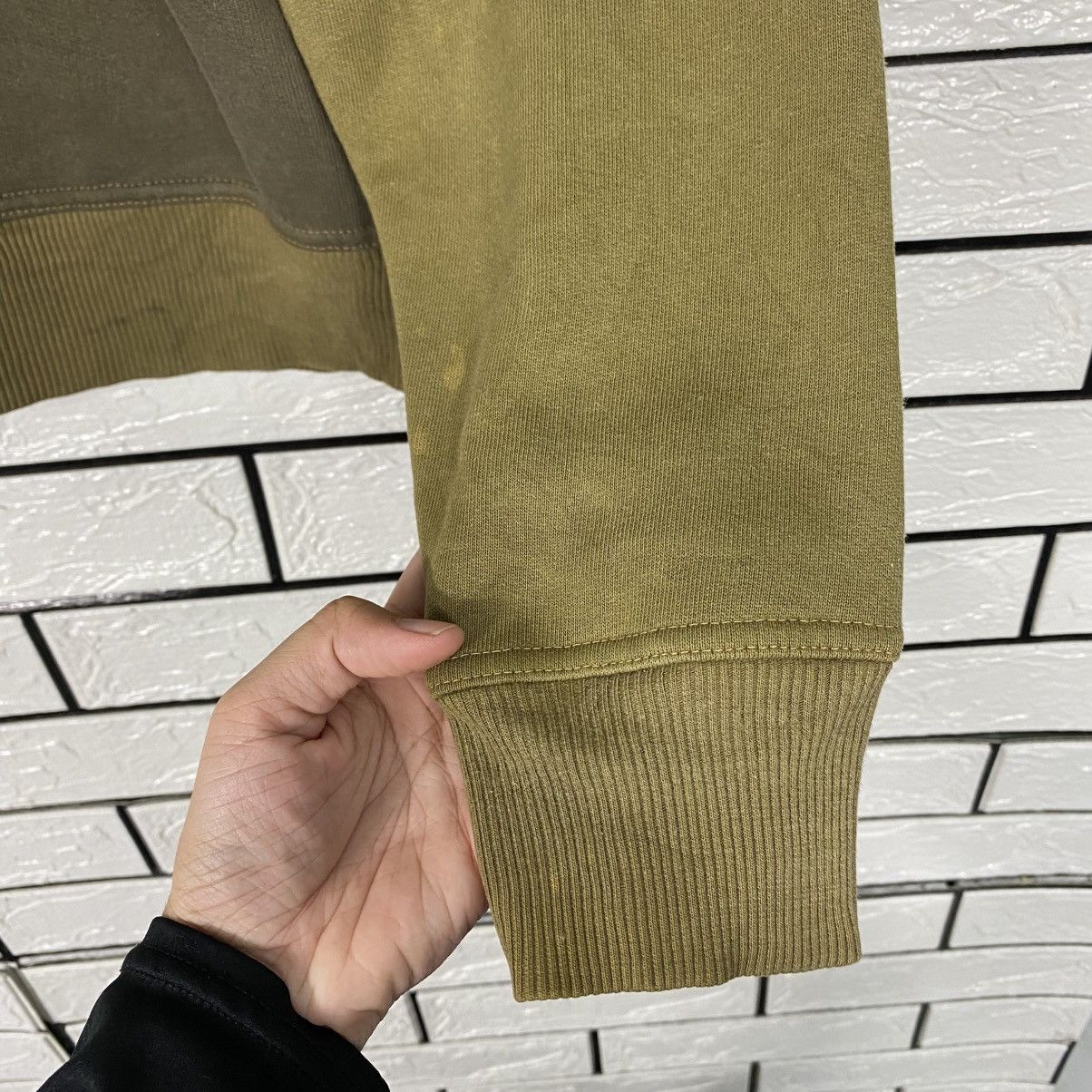 Japanese Brand Vintage Turtle Neck Sweatshirt Trussardi Big Logo Size US M / EU 48-50 / 2 - 13 Thumbnail