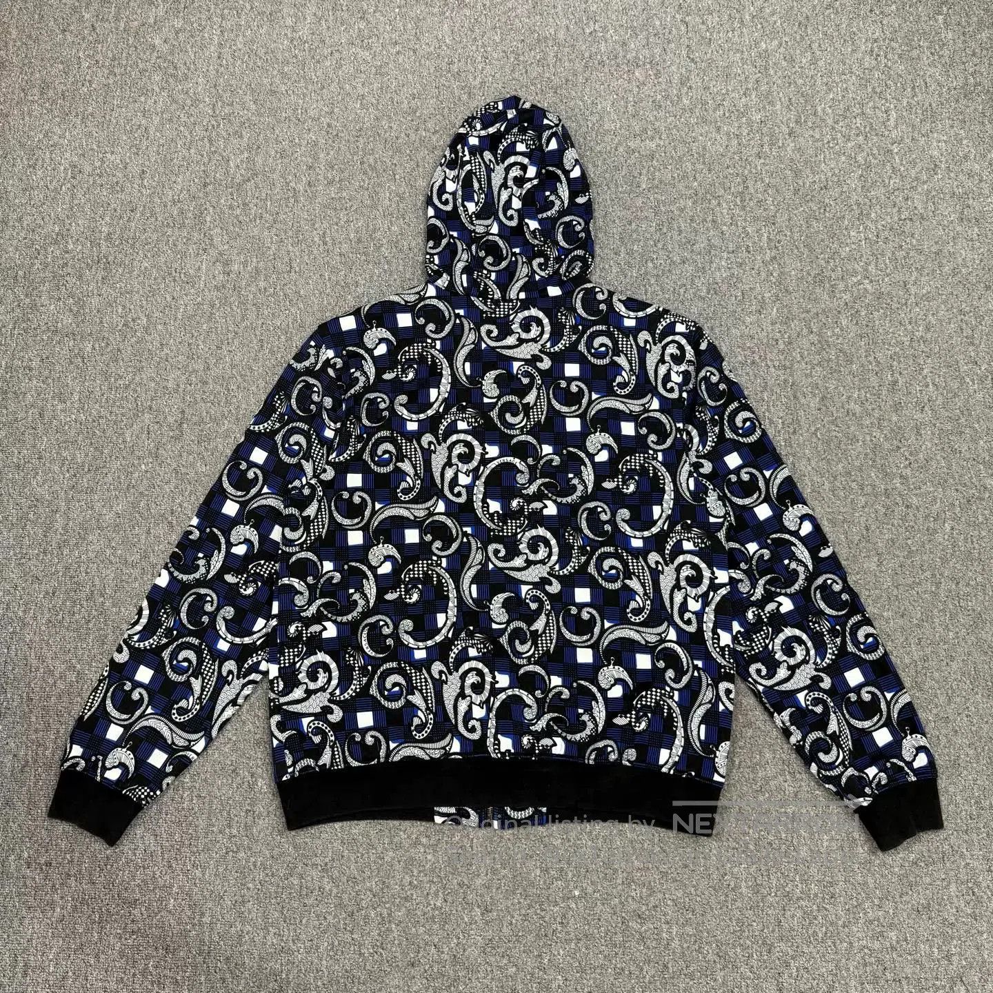 Versace versace full-print zip-up hoodie jacket. Size US XXL / EU 58 / 5 - 2 Thumbnail