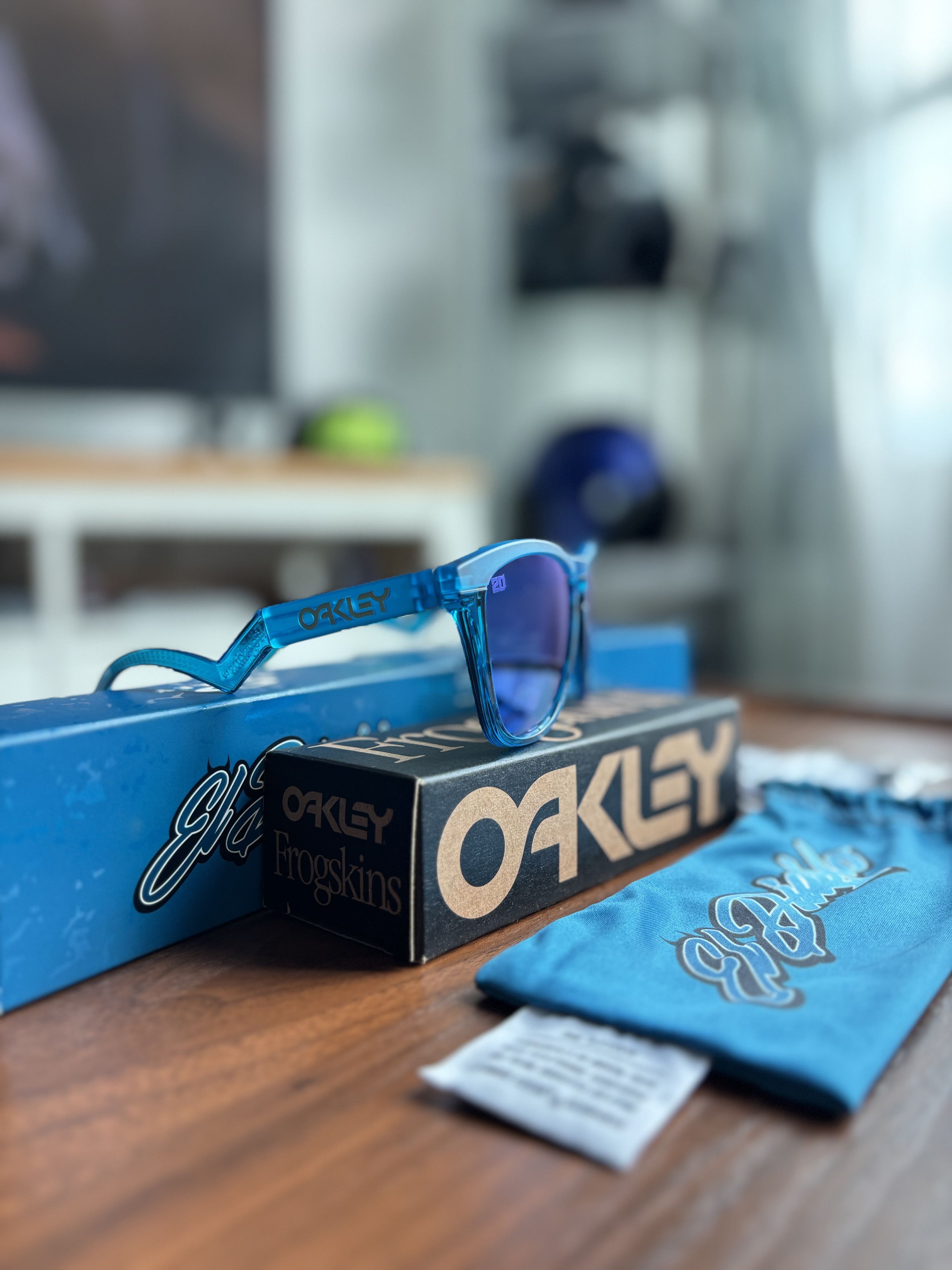 Other Frogskin oakley limited edition moto gp 20’ Size 40 - 14 Thumbnail