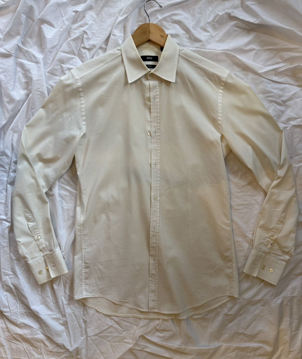Hugo Boss Hugo Boss White Shirt (sz 39) Size US M / EU 48-50 / 2 - 1 Thumbnail